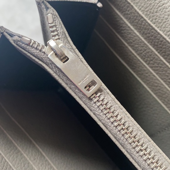 Saint Laurent Grey Leather Continental Wallet - Picture 7 of 9